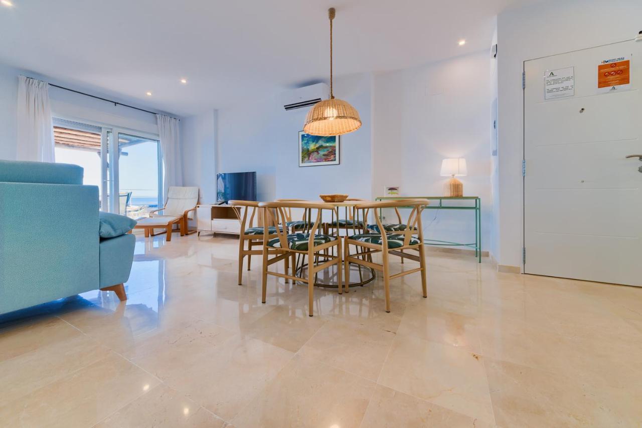Holidays2Fuengirola Duplex With Stunning Sea View, Terraces,1St Line Beside Port エクステリア 写真