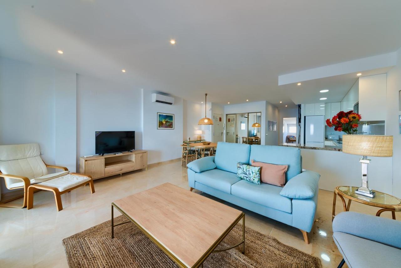 Holidays2Fuengirola Duplex With Stunning Sea View, Terraces,1St Line Beside Port エクステリア 写真