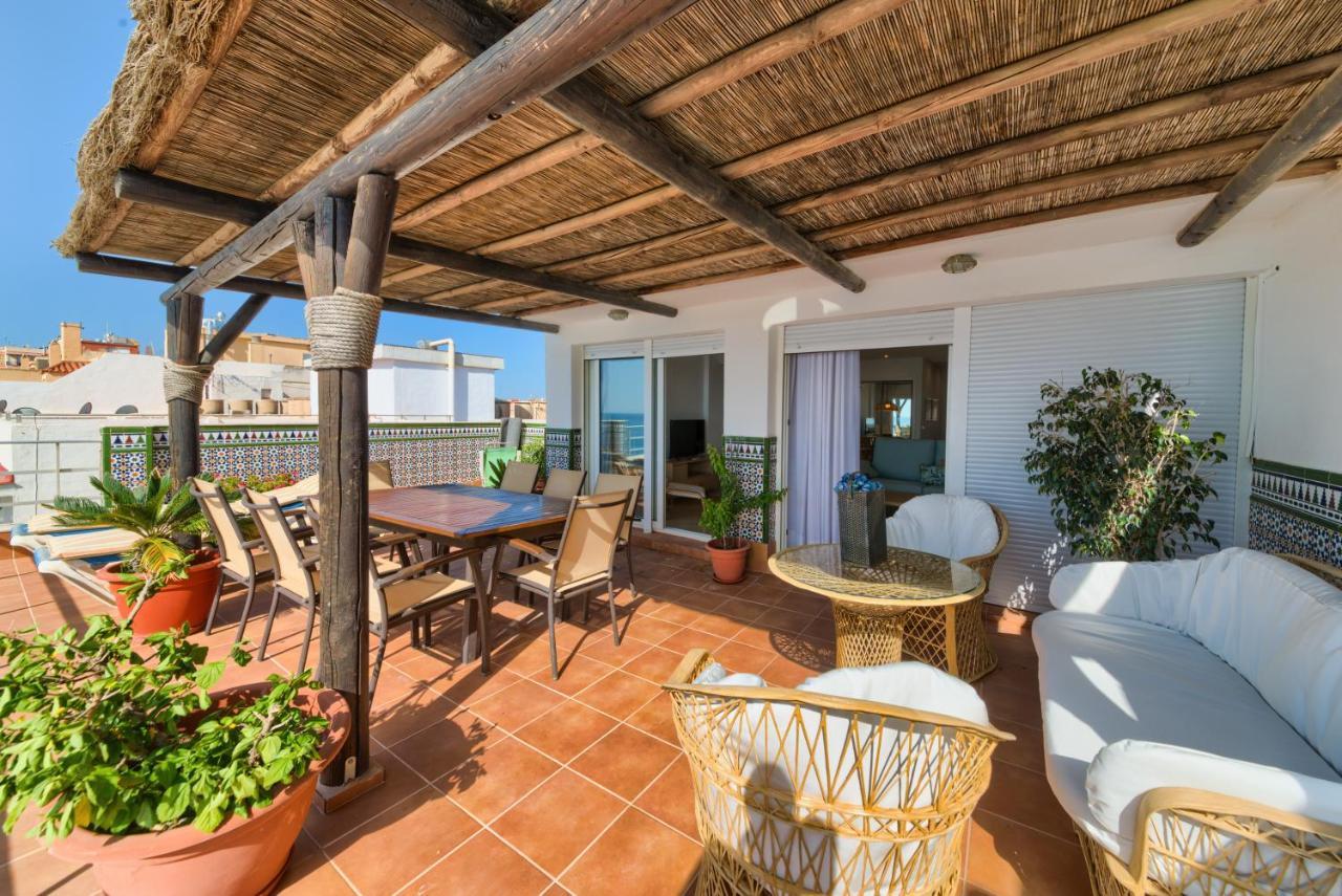 Holidays2Fuengirola Duplex With Stunning Sea View, Terraces,1St Line Beside Port エクステリア 写真